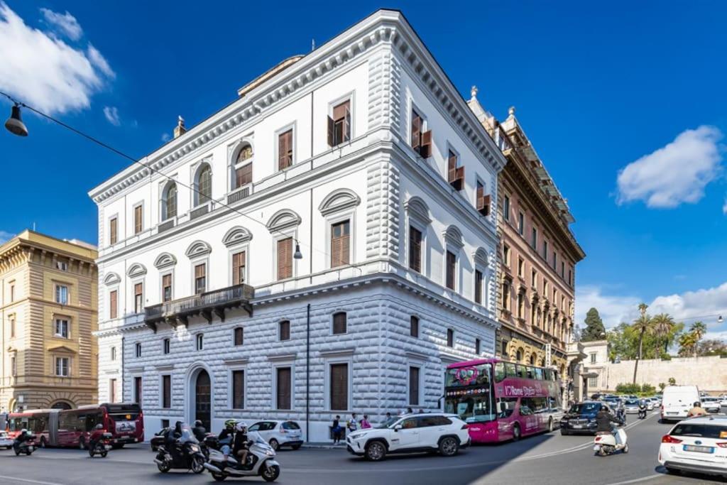 Stradivari Suite Roma Экстерьер фото